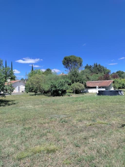 Appartamento Chez Chapelle In The Heart Of The Gascony With Pool And Hot Tub Auch Esterno foto