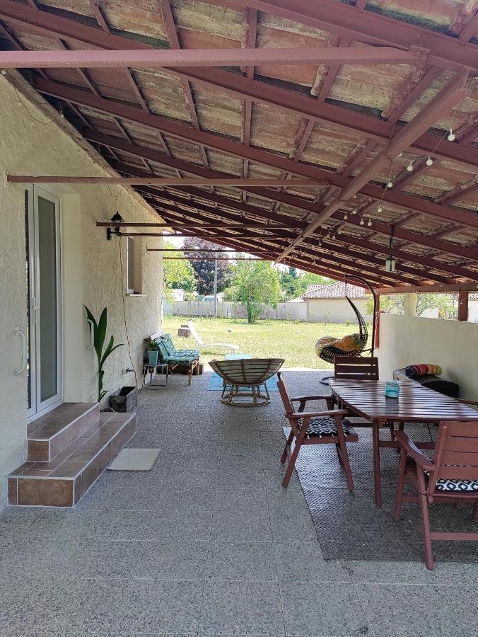 Appartamento Chez Chapelle In The Heart Of The Gascony With Pool And Hot Tub Auch Esterno foto